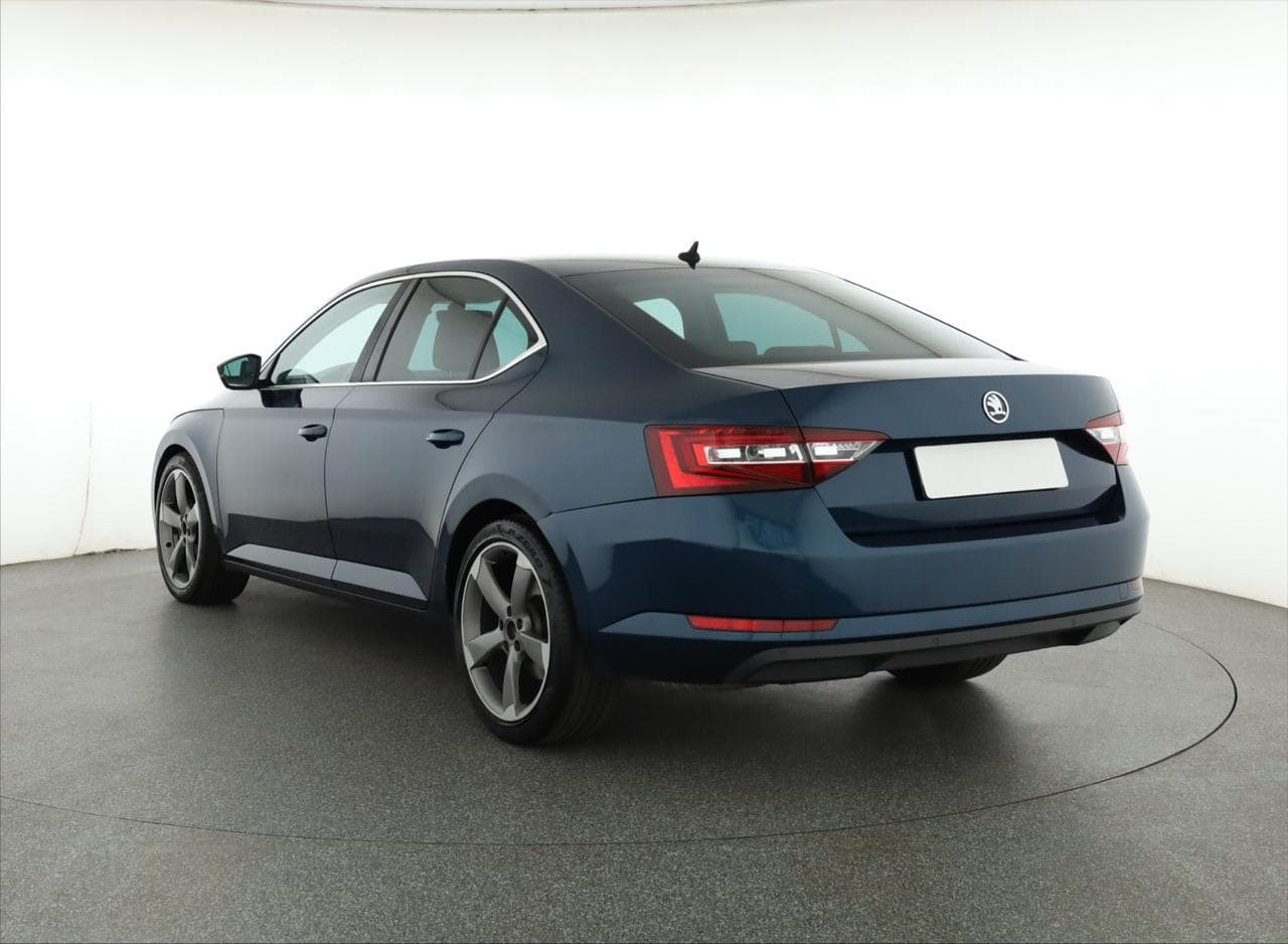 2016 Škoda SUPERB - 5
