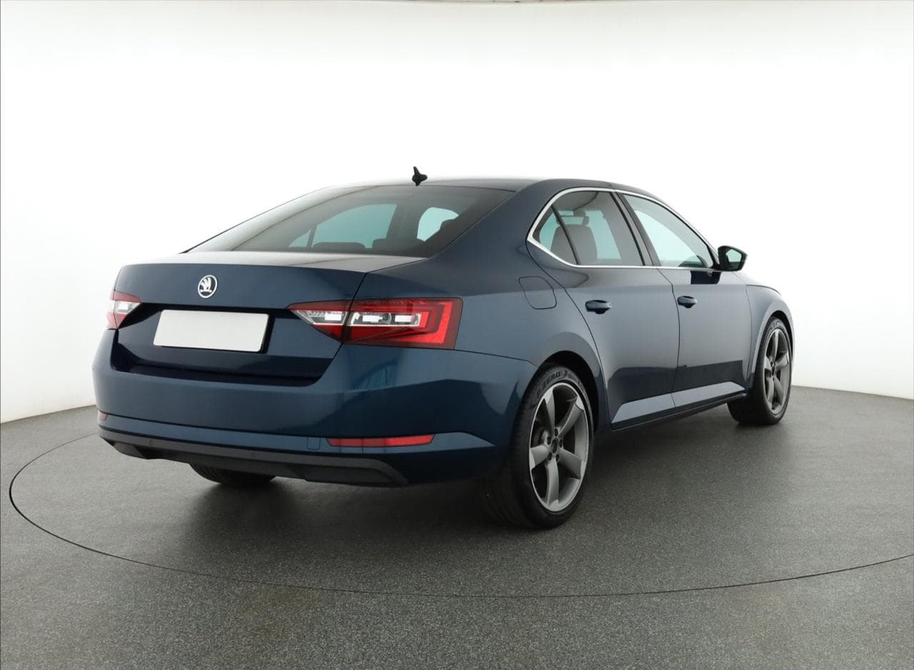 2016 Škoda SUPERB - 7