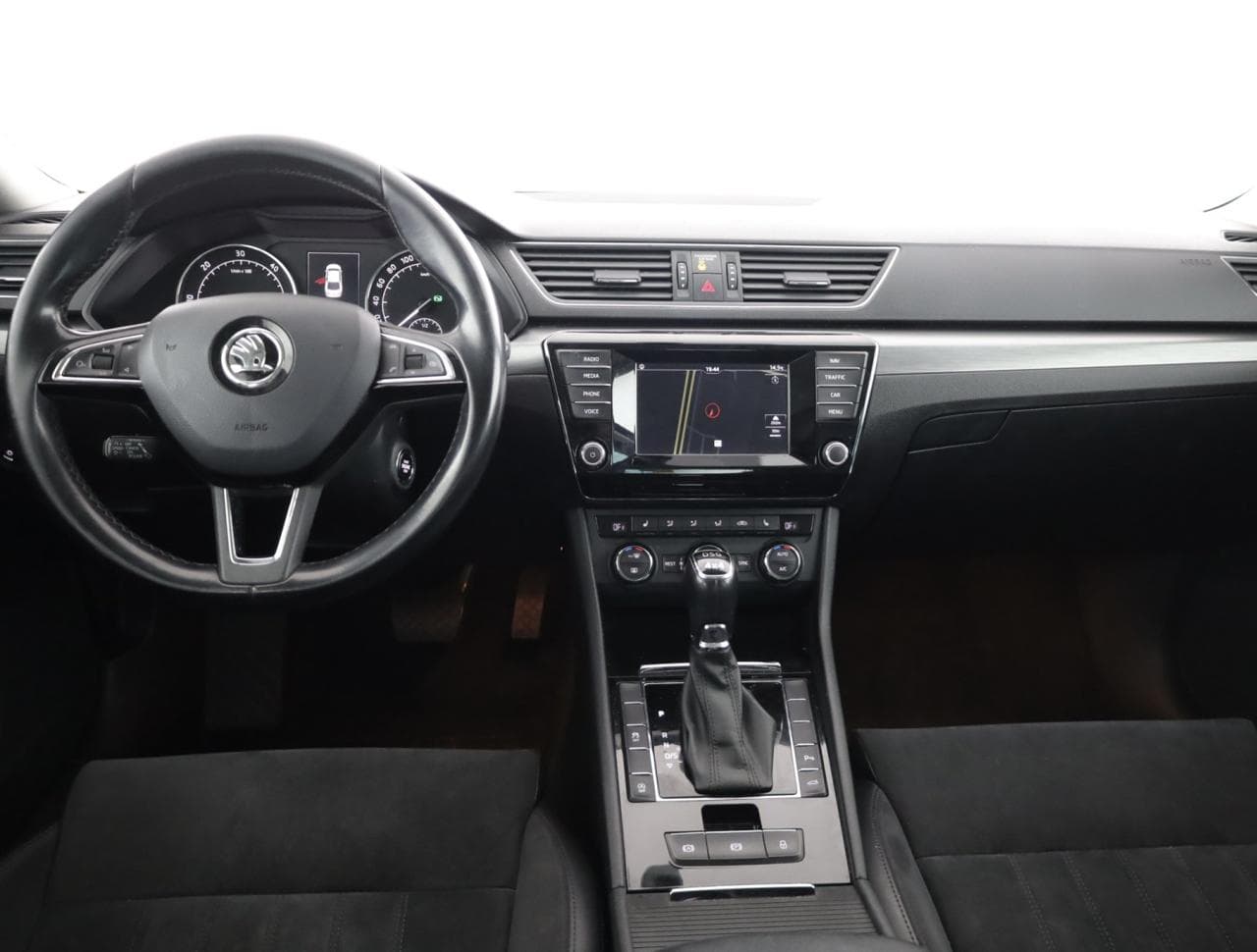 2016 Škoda SUPERB - 9