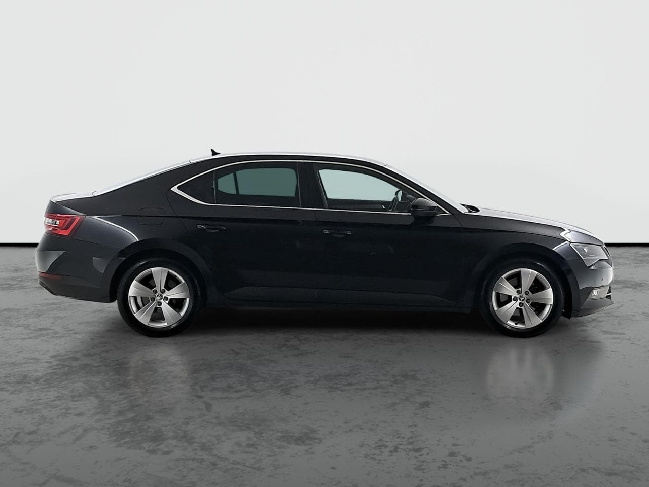 2019 Škoda SUPERB - 8