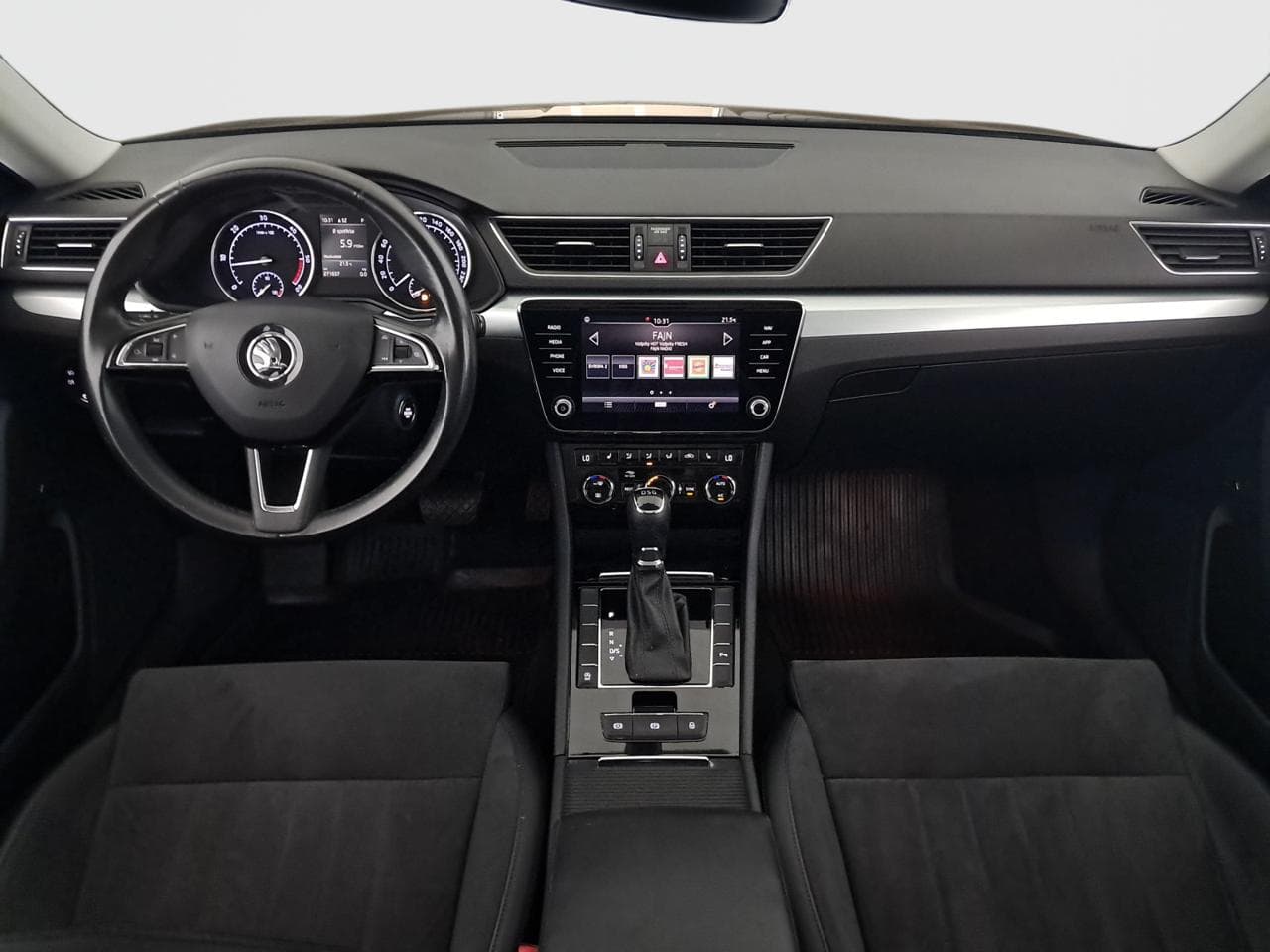 2019 Škoda SUPERB - 10