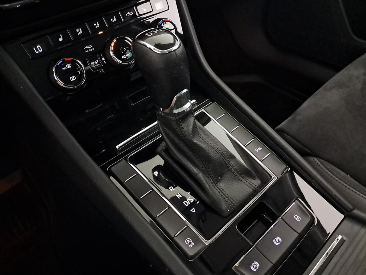 2019 Škoda SUPERB - 19