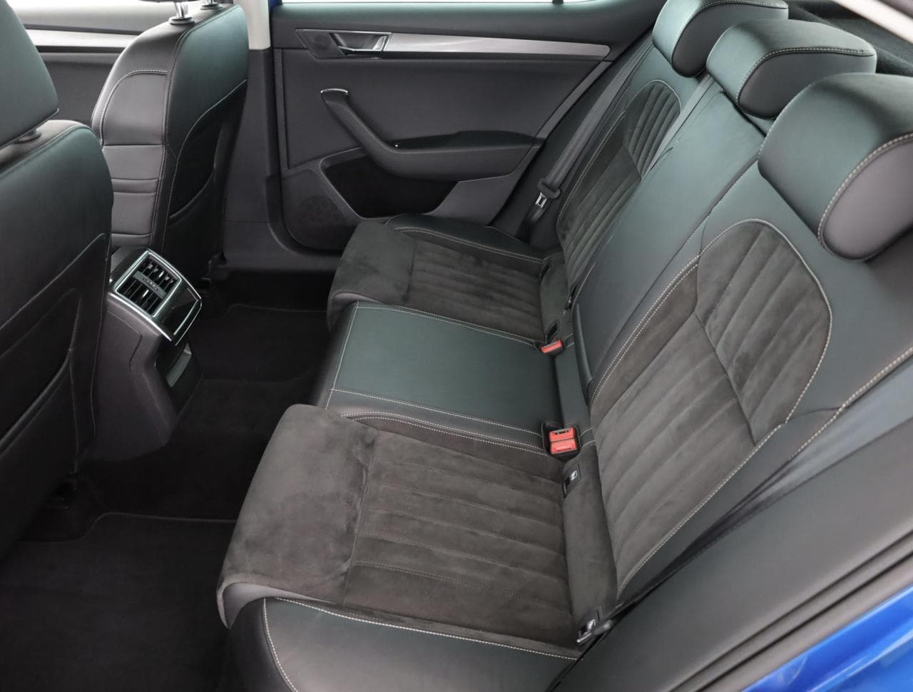 2022 Škoda SUPERB - 12