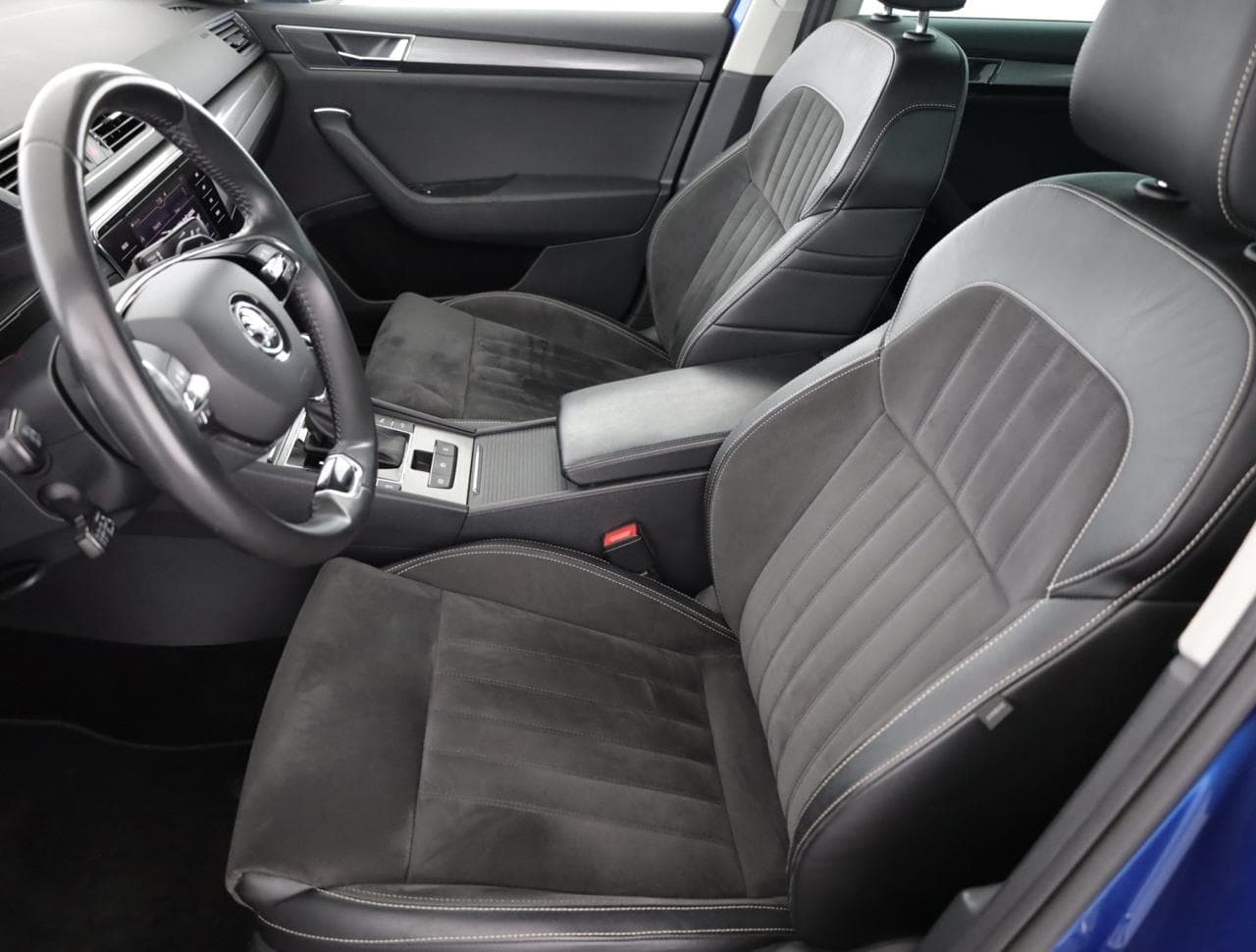 2022 Škoda SUPERB - 13
