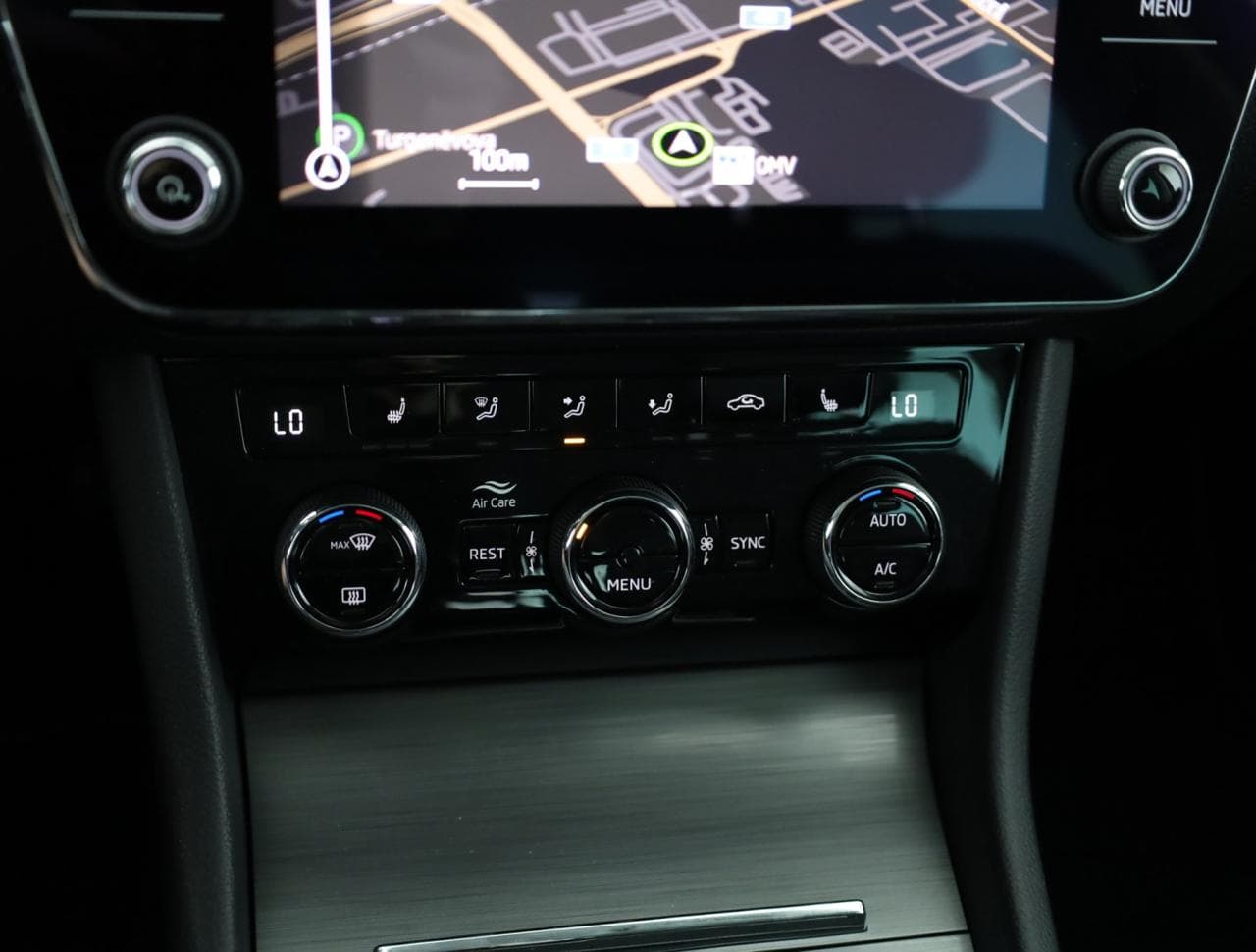 2022 Škoda SUPERB - 19