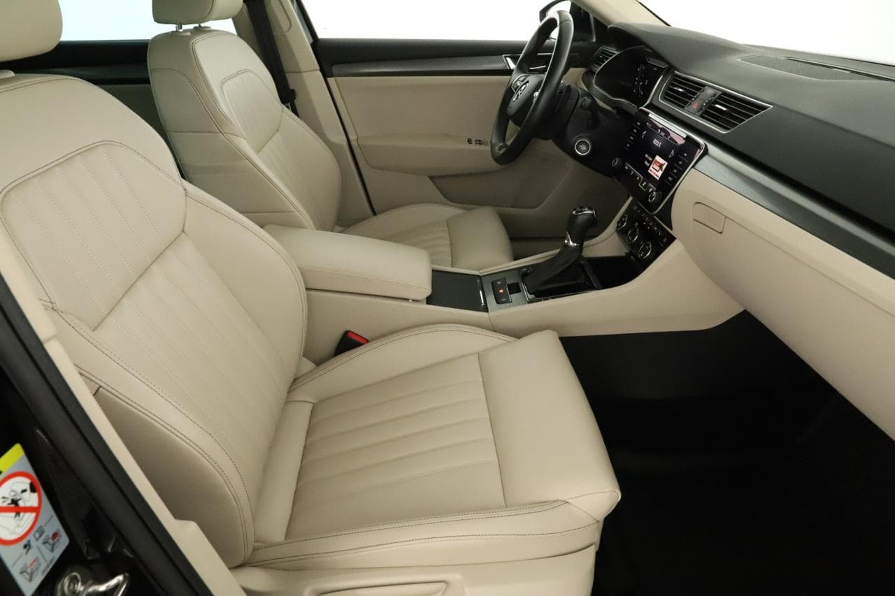 2022 Škoda SUPERB - 10