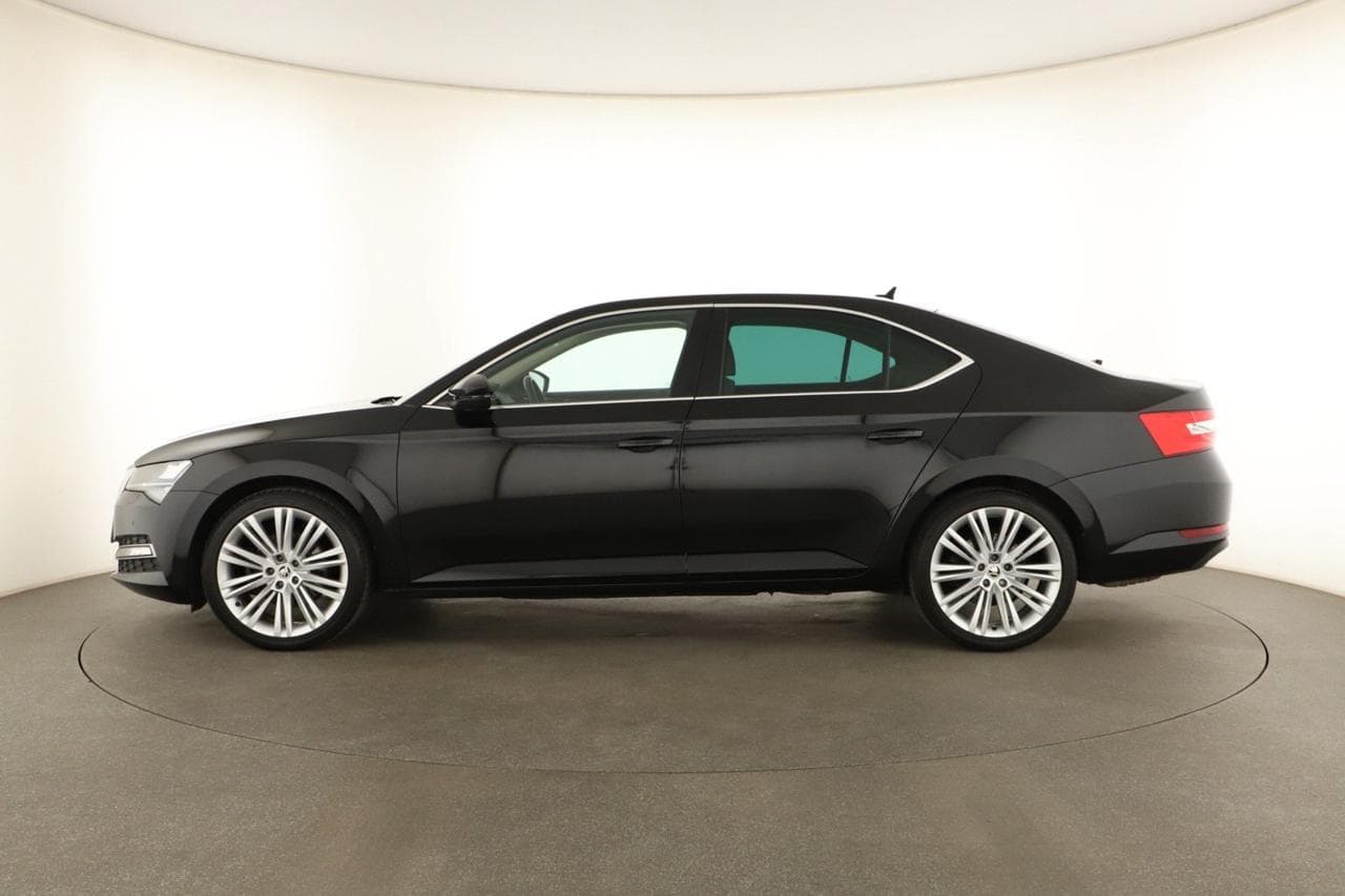 2022 Škoda SUPERB - 4