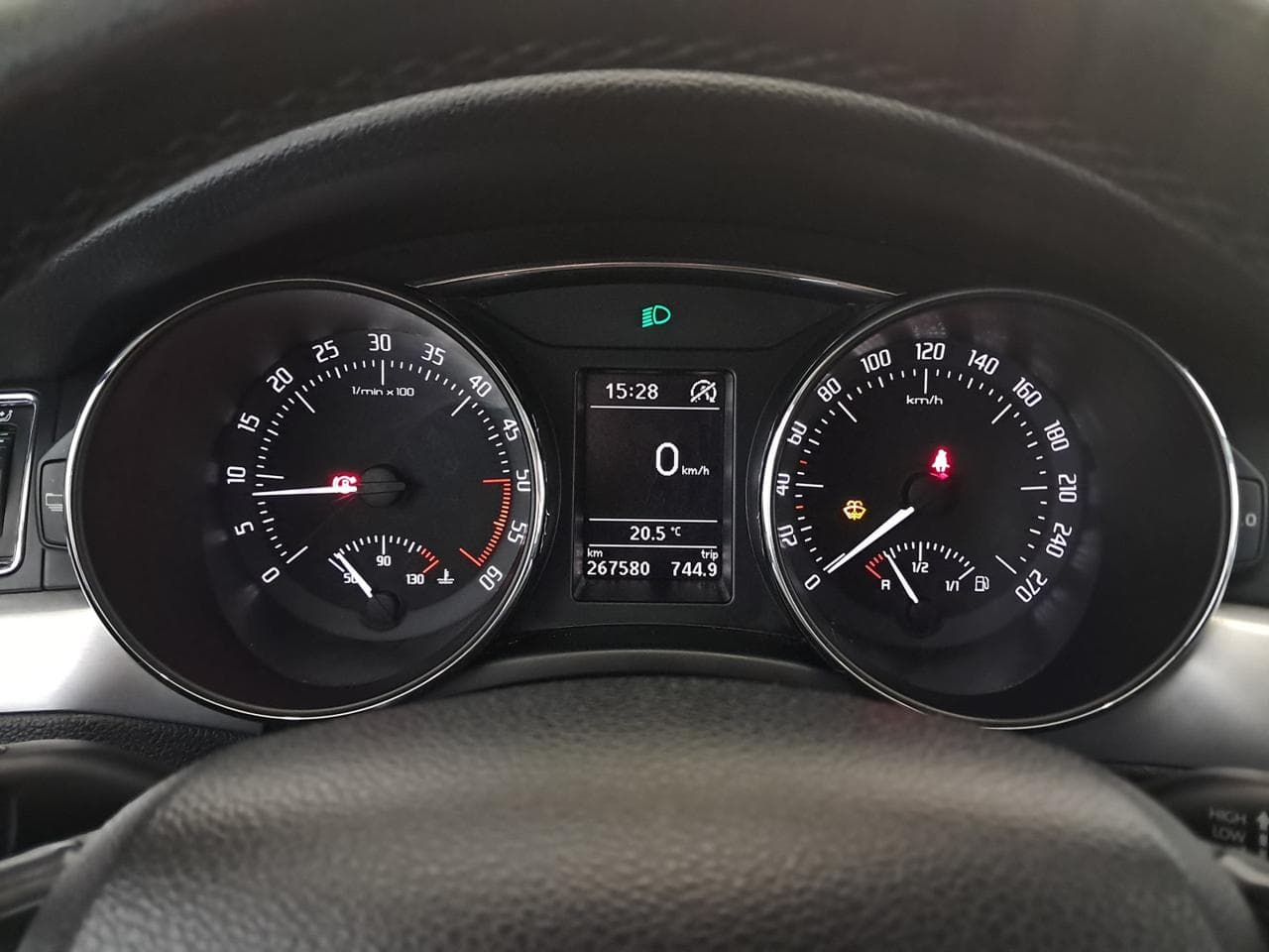2014 Škoda SUPERB - 17