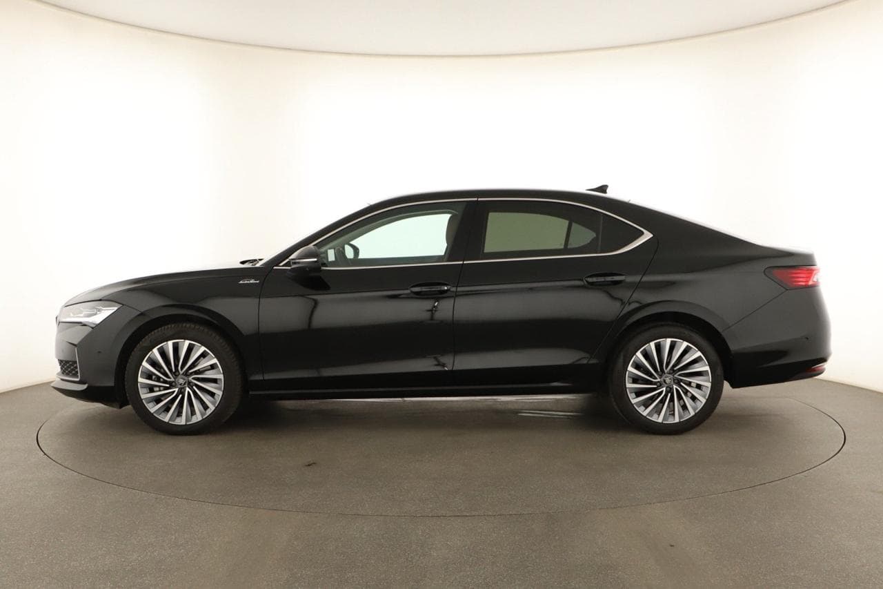 2025 Škoda SUPERB - 4