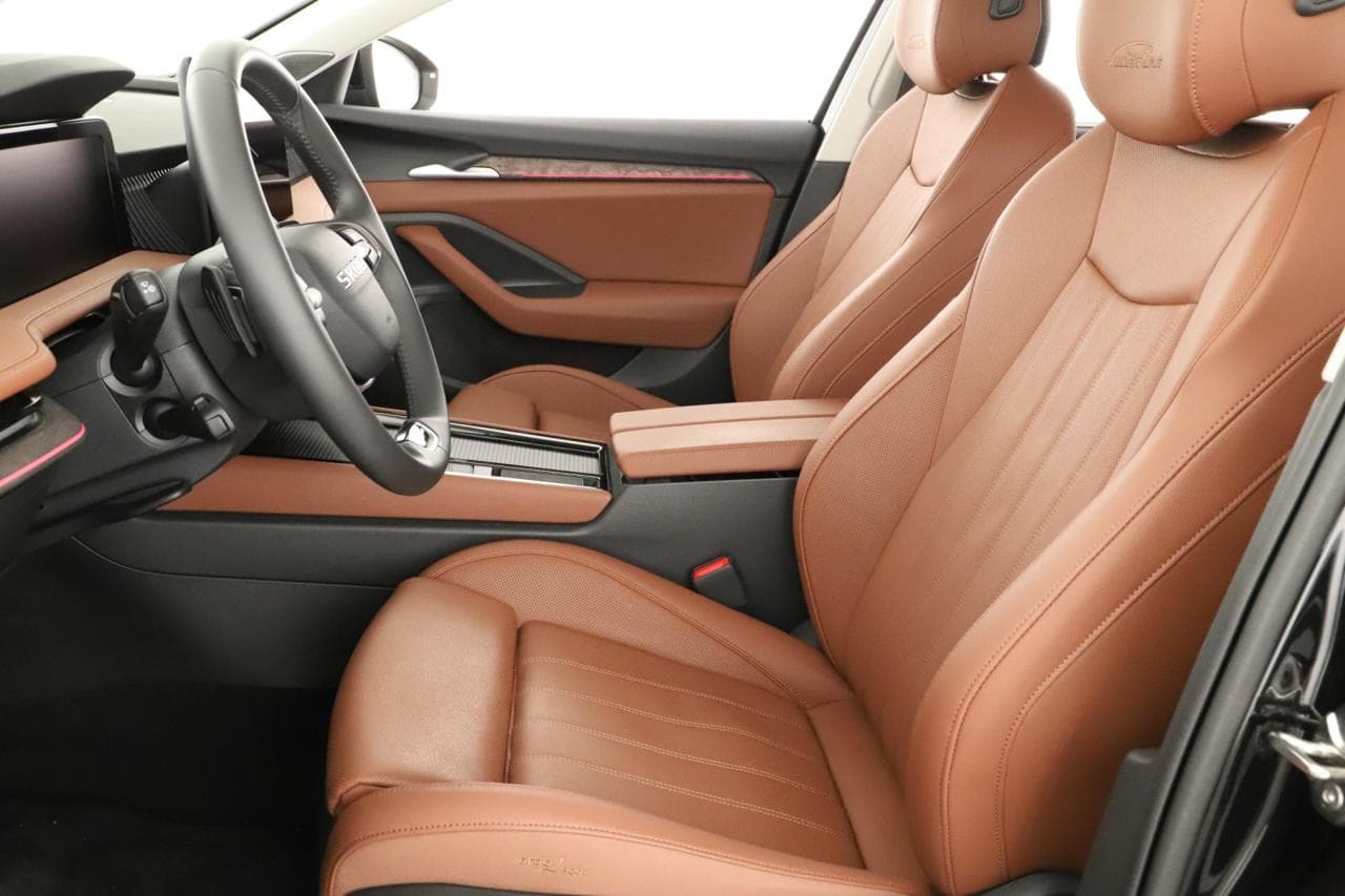 2025 Škoda SUPERB - 13