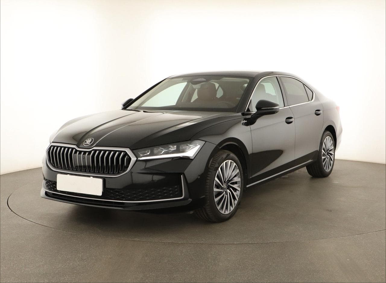 2025 Škoda SUPERB - 3