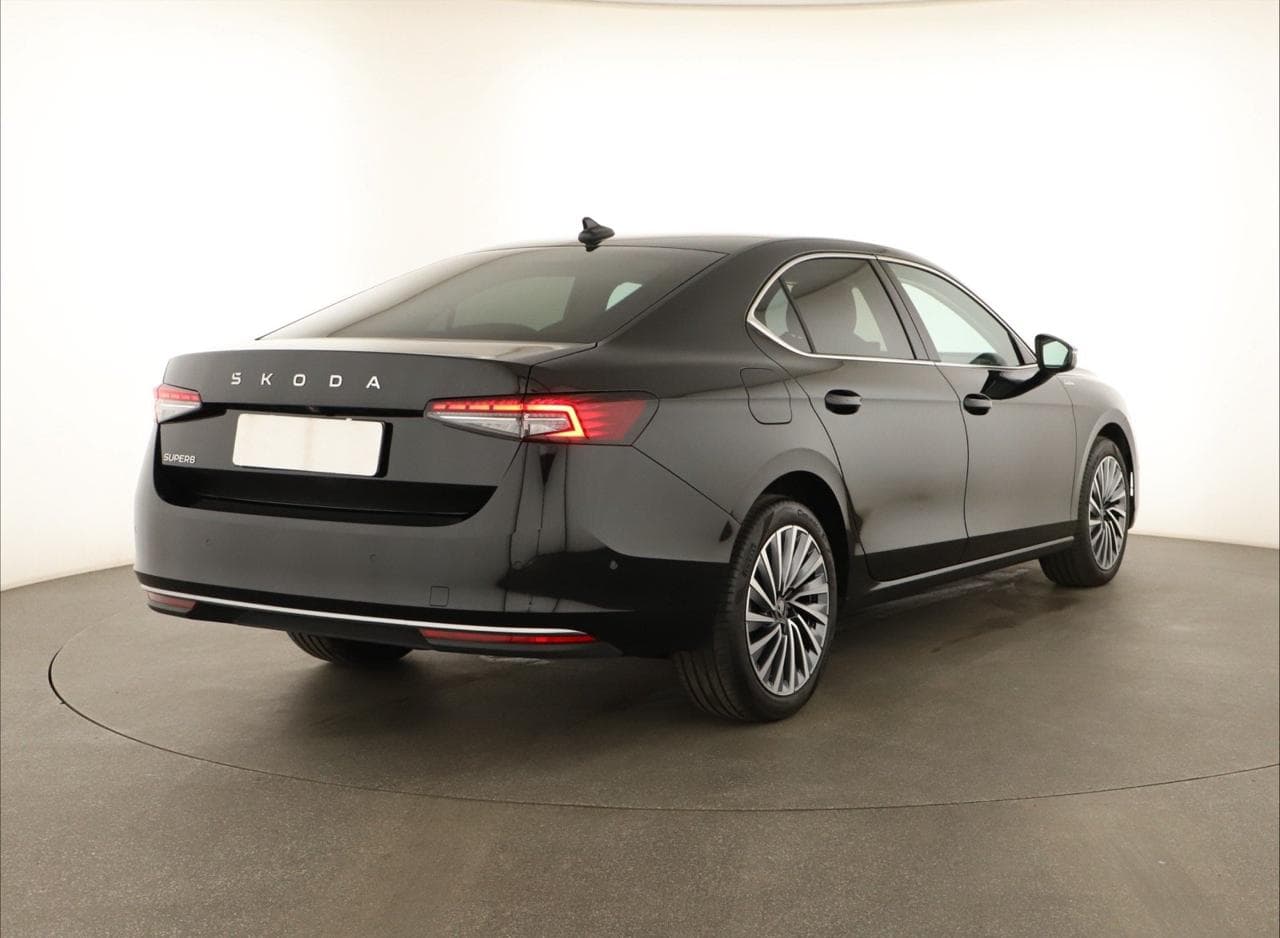 2025 Škoda SUPERB - 7