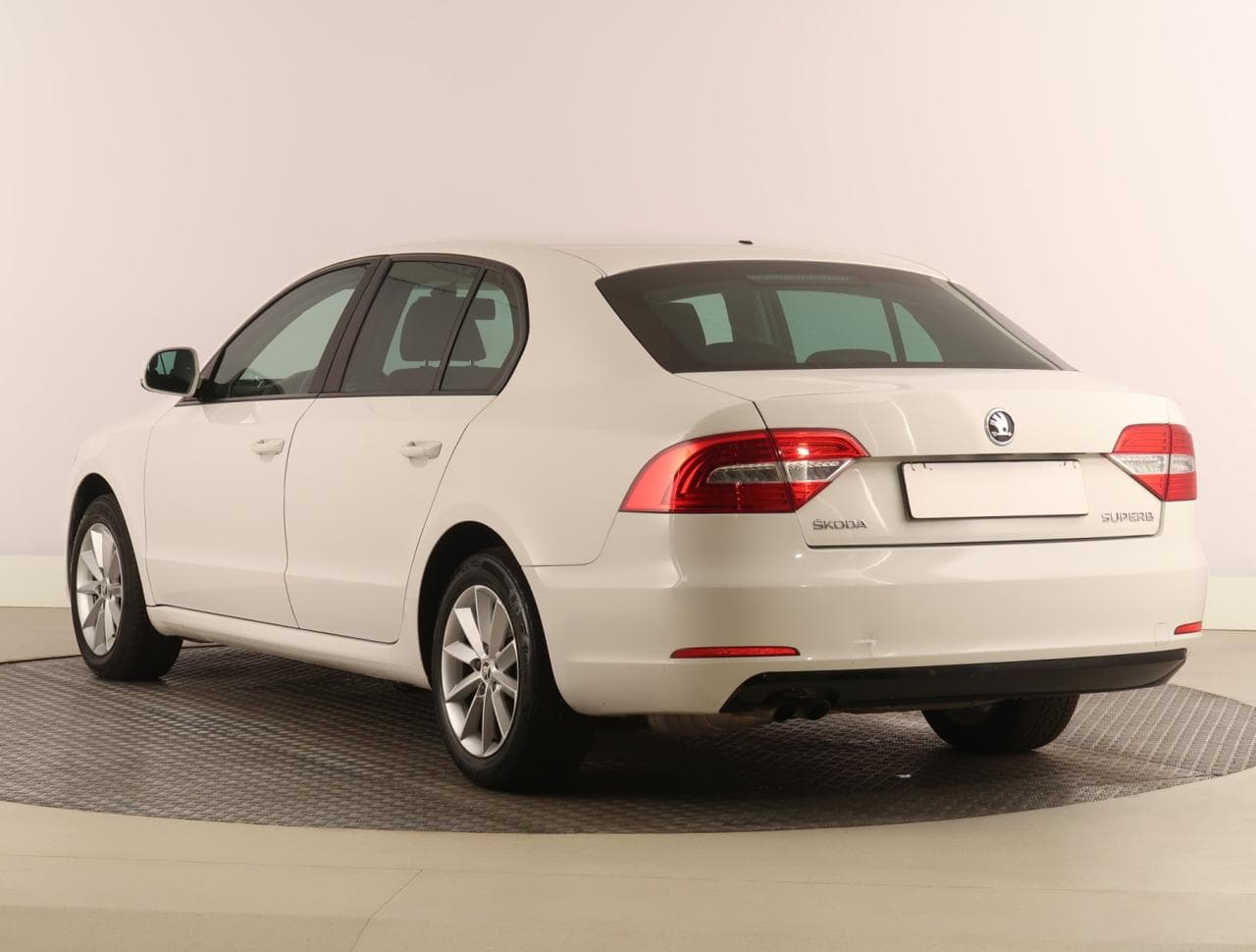 2015 Škoda SUPERB - 5