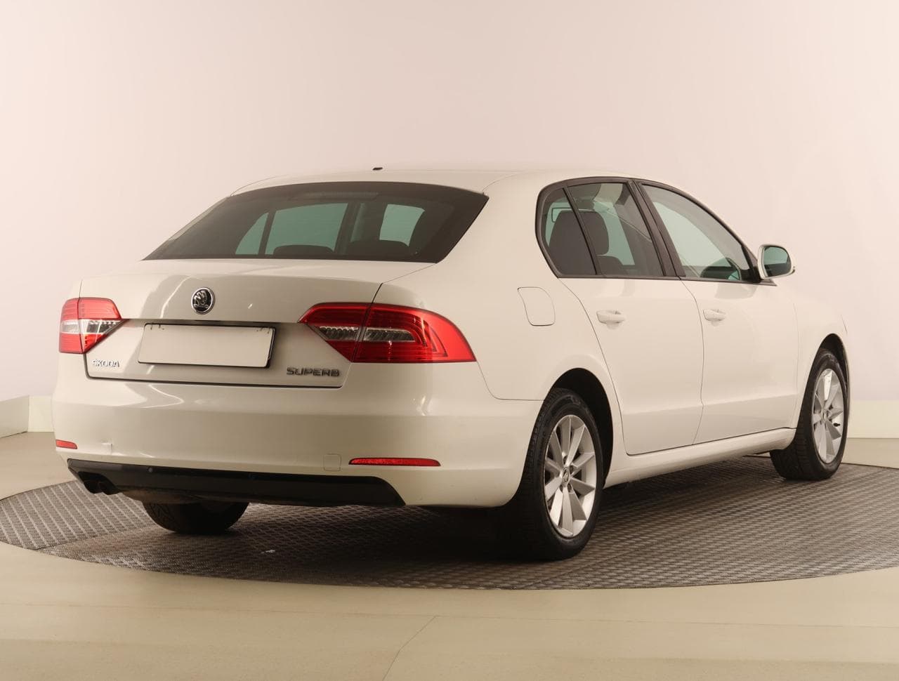 2015 Škoda SUPERB - 7