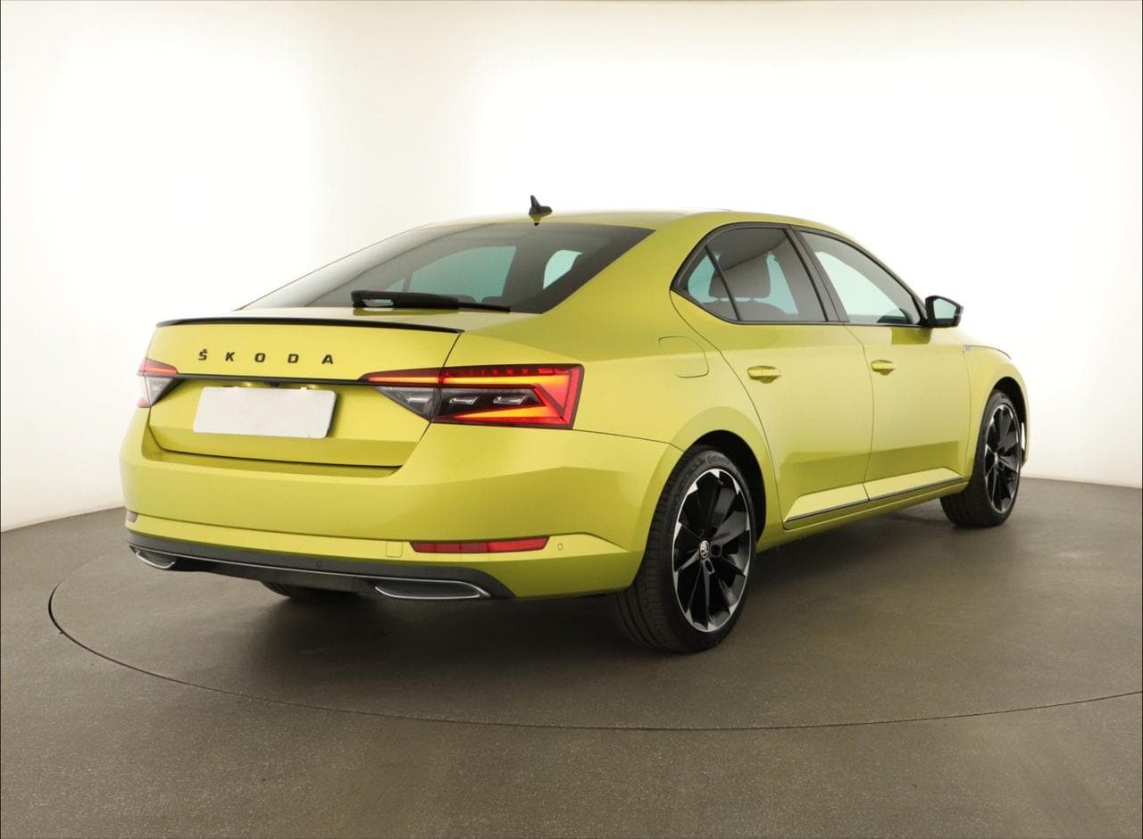 2020 Škoda SUPERB - 7