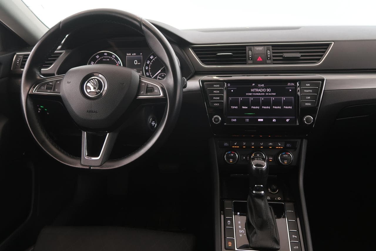 2016 Škoda SUPERB - 9