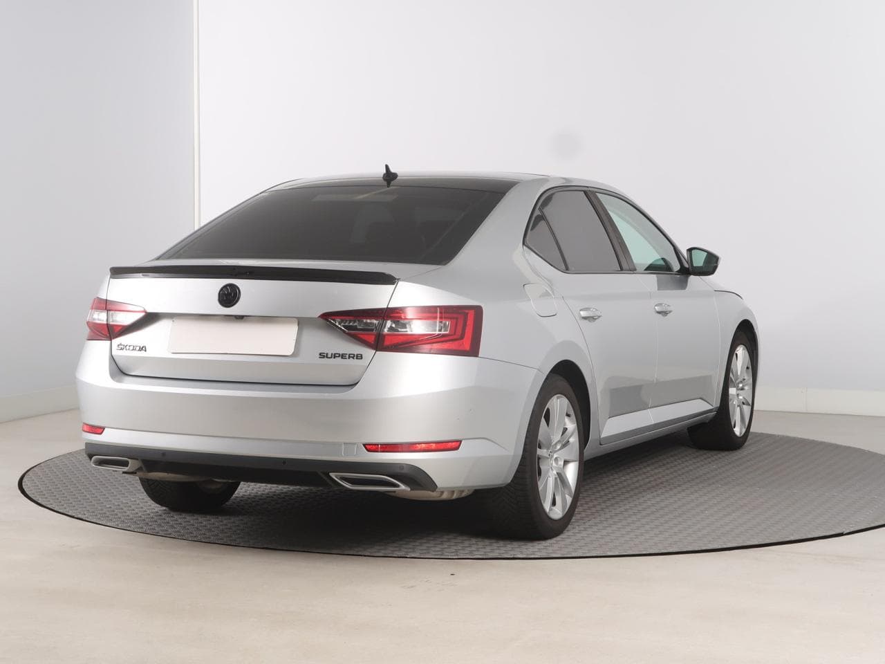 2016 Škoda SUPERB - 7