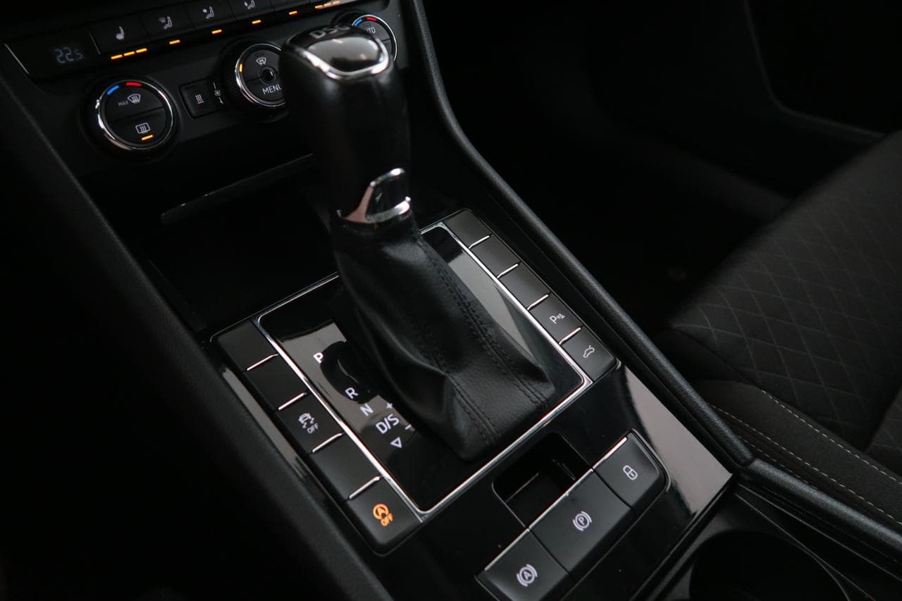 2016 Škoda SUPERB - 19