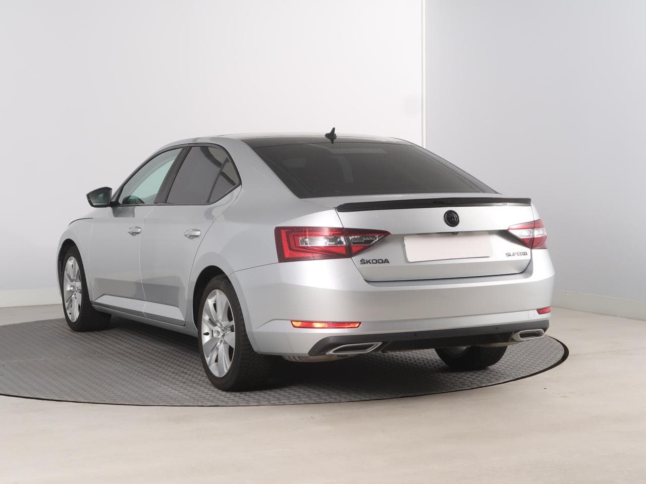 2016 Škoda SUPERB - 5