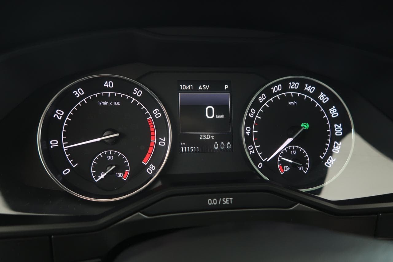 2016 Škoda SUPERB - 17