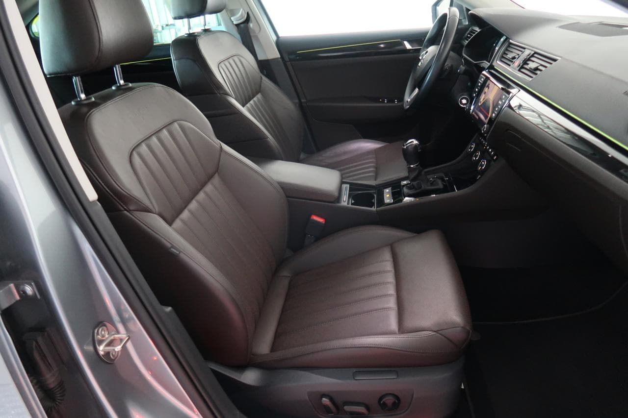 2015 Škoda SUPERB - 12