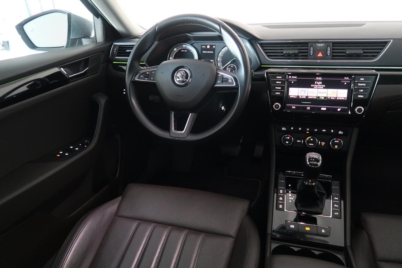 2015 Škoda SUPERB - 9
