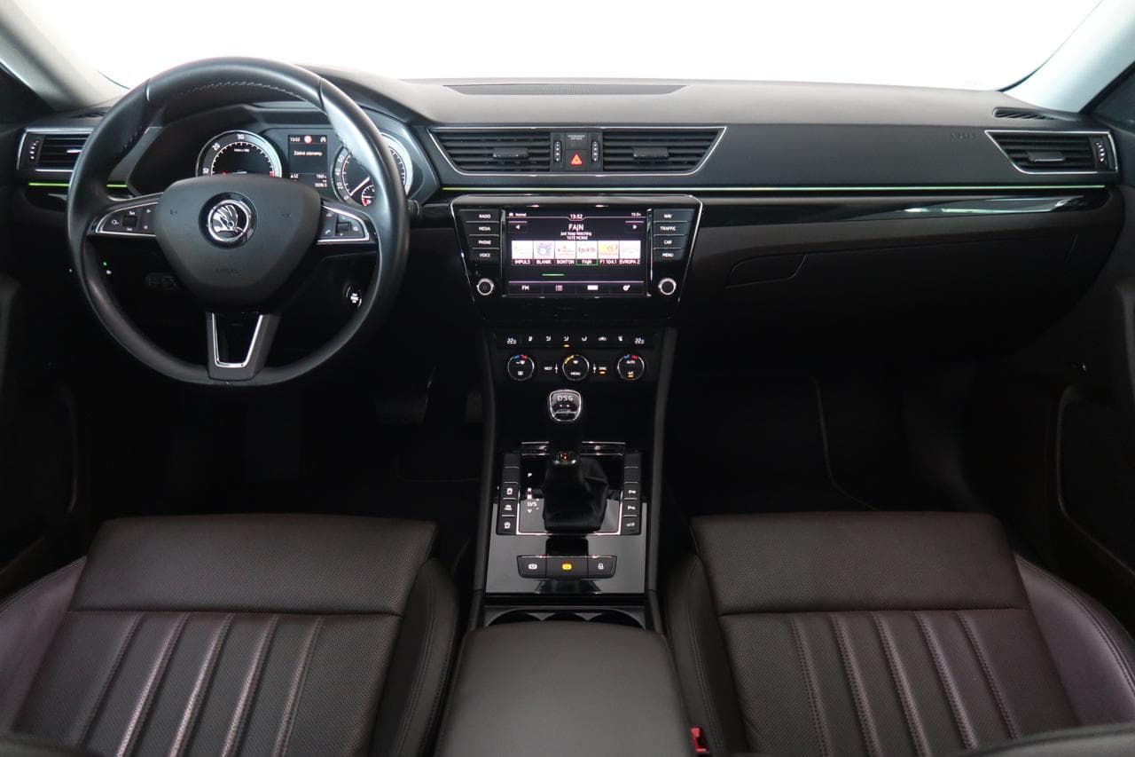 2015 Škoda SUPERB - 10