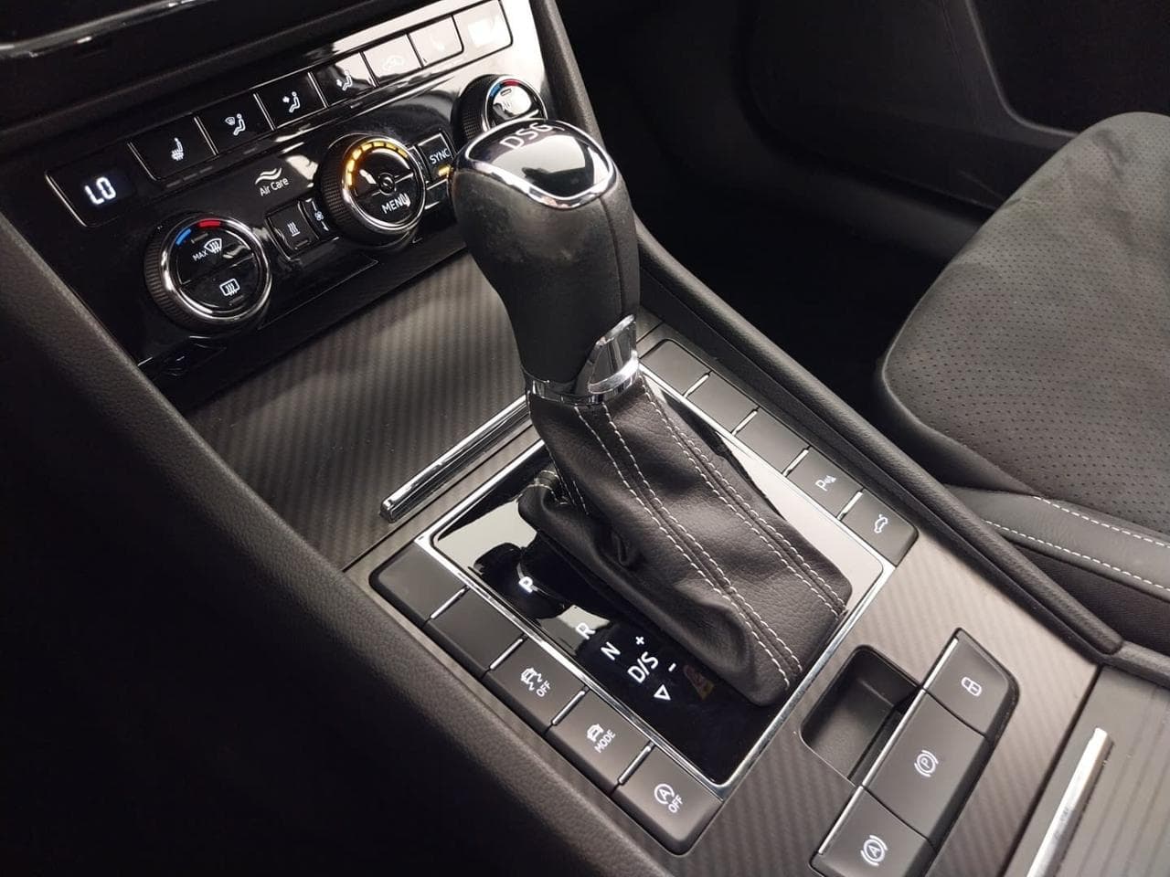 2019 Škoda SUPERB - 19