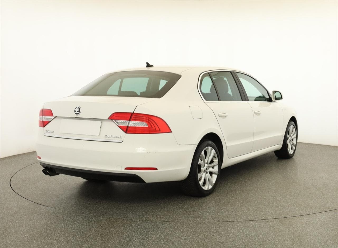 2015 Škoda SUPERB - 7