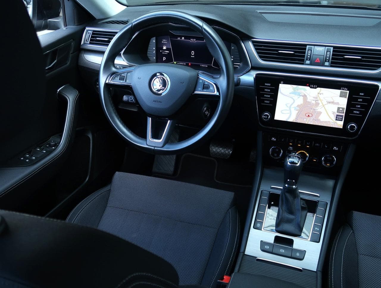 2020 Škoda SUPERB - 9