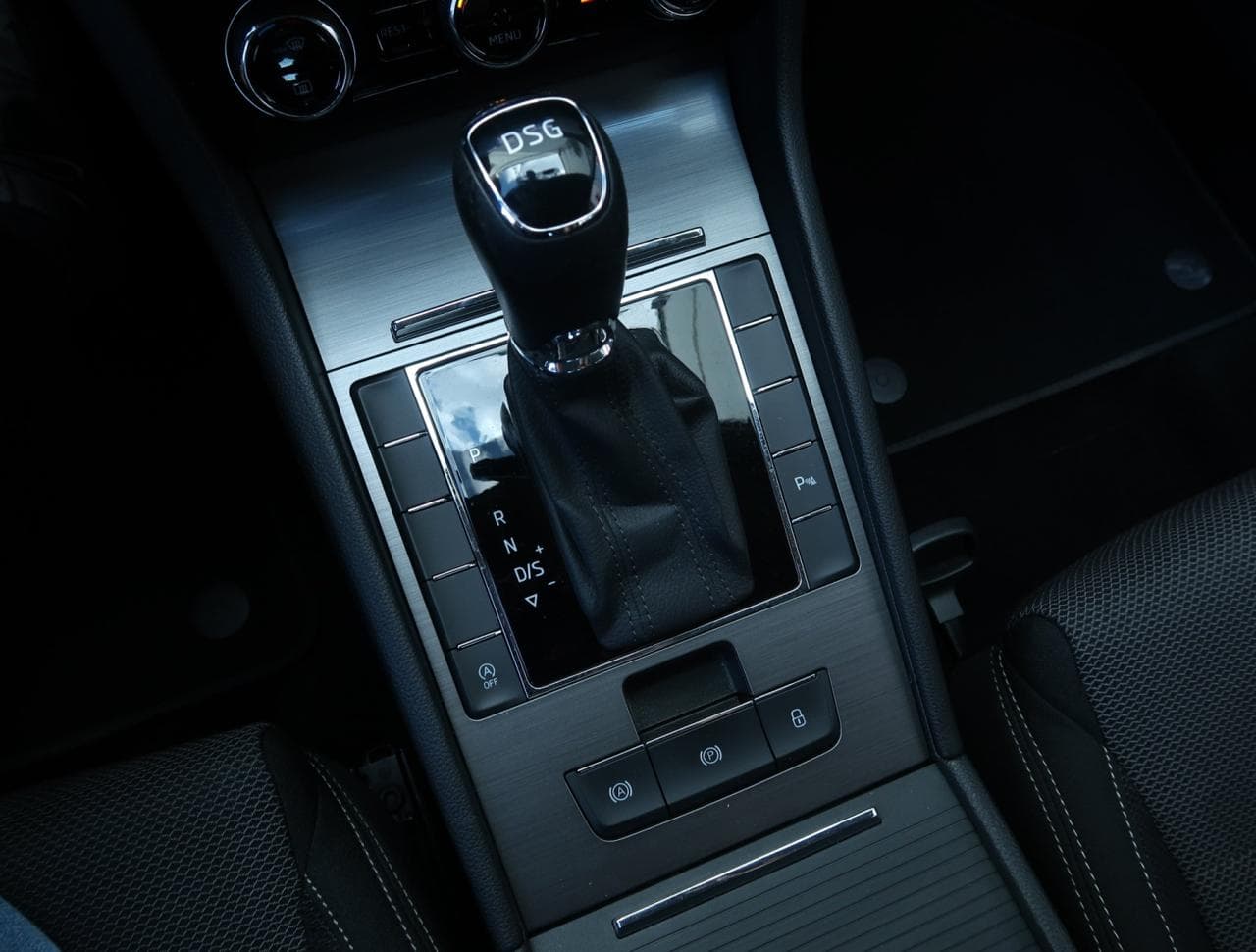 2020 Škoda SUPERB - 19