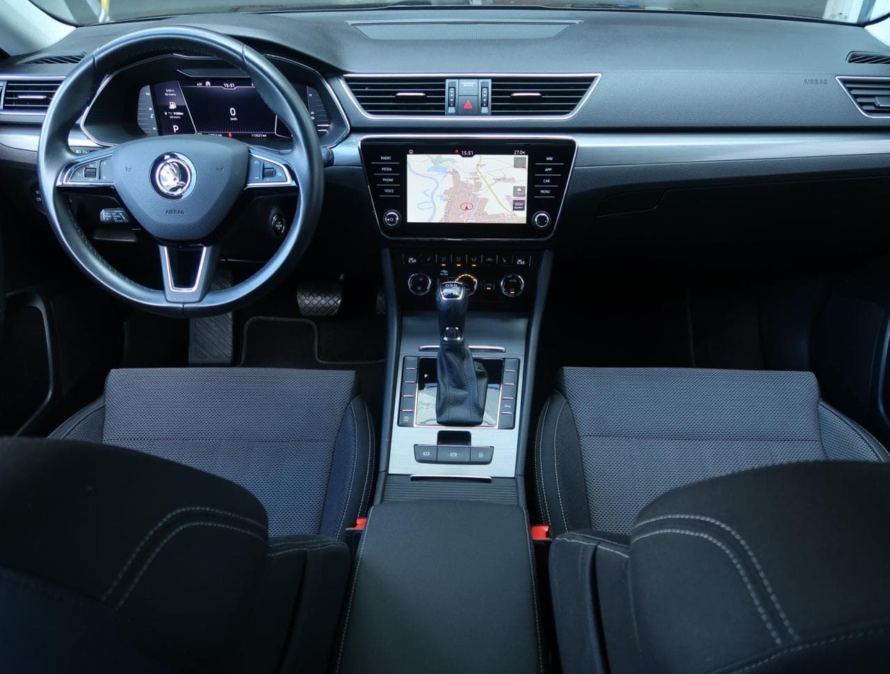 2020 Škoda SUPERB - 10