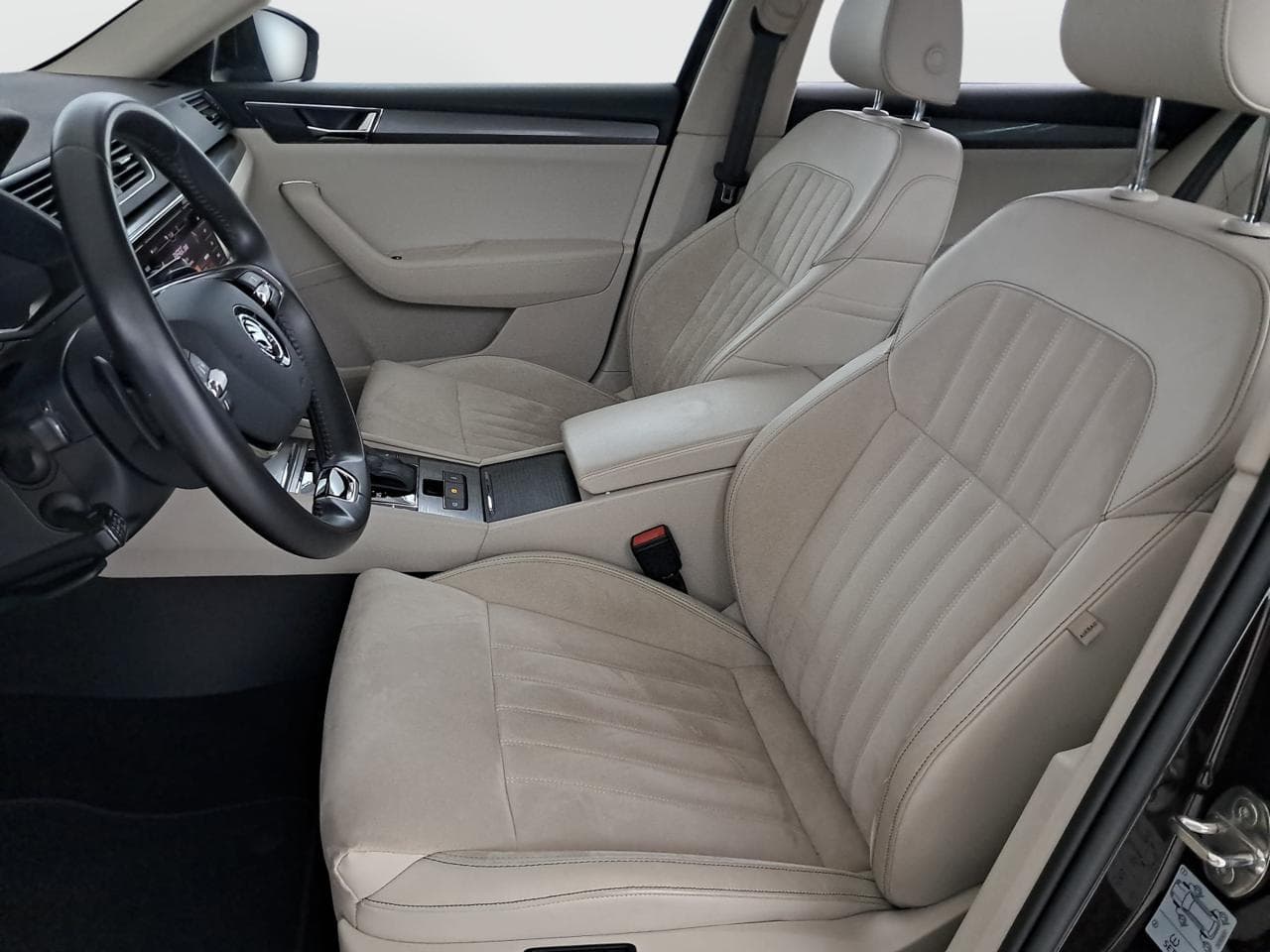 2021 Škoda SUPERB - 16