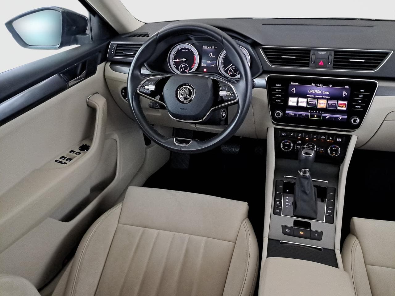2021 Škoda SUPERB - 9