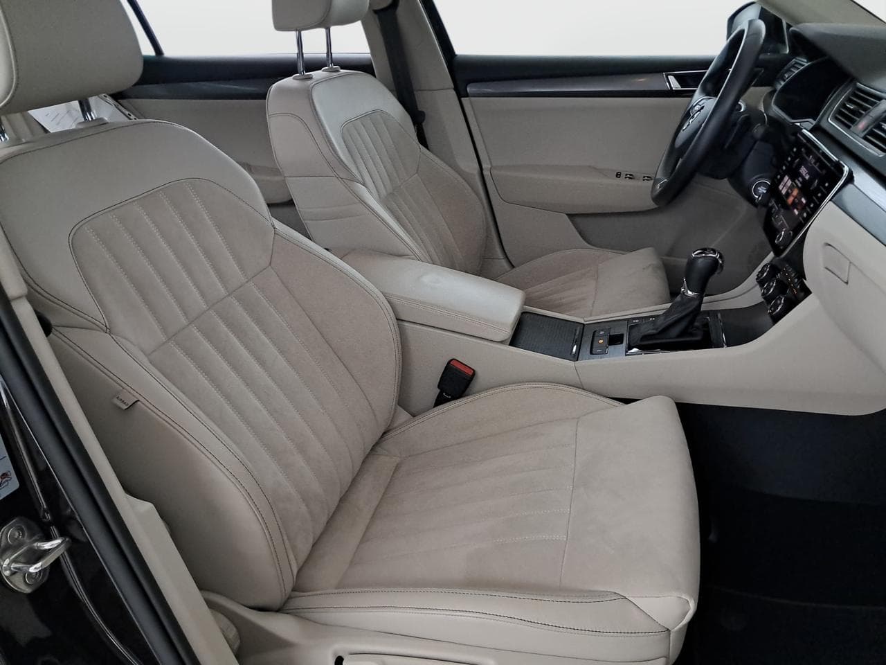 2021 Škoda SUPERB - 12