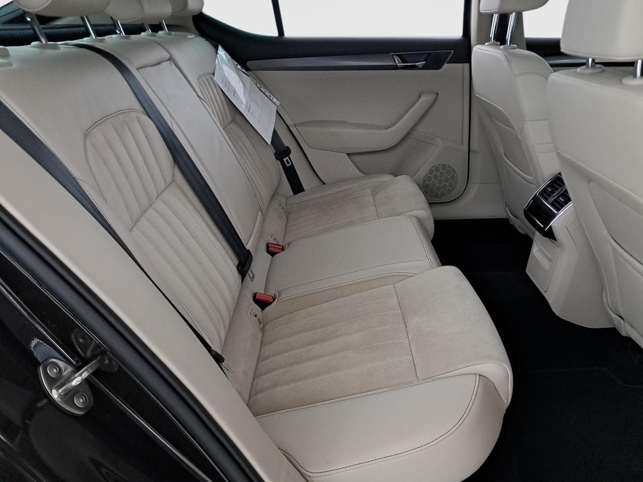 2021 Škoda SUPERB - 13