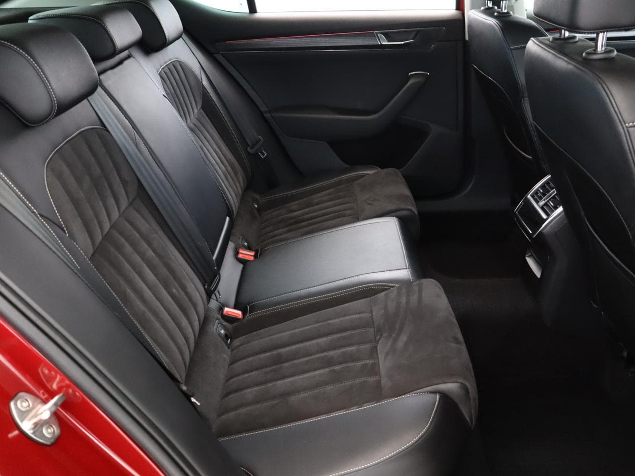 2021 Škoda SUPERB - 11
