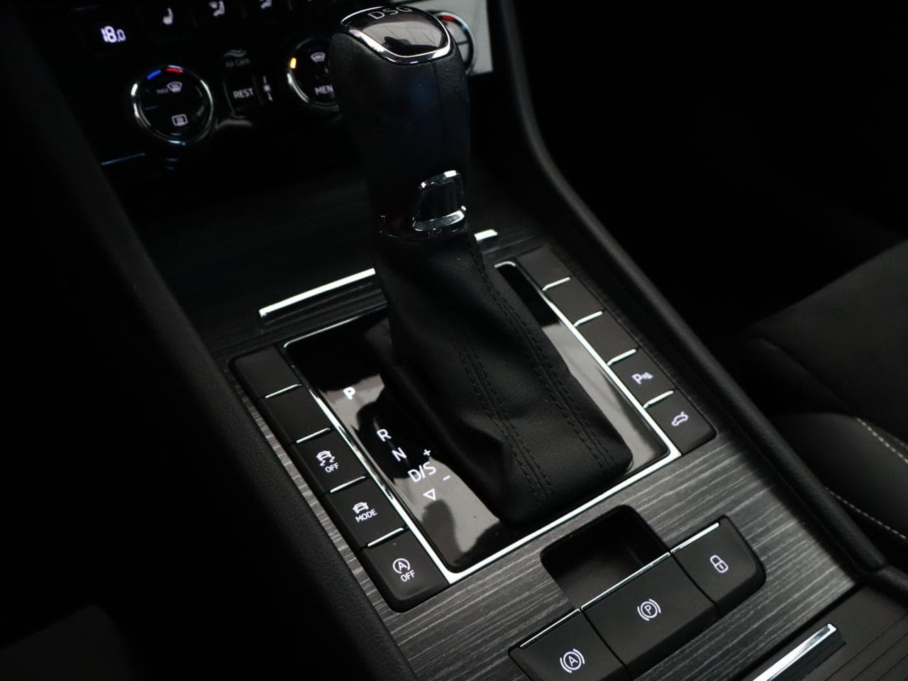 2021 Škoda SUPERB - 17
