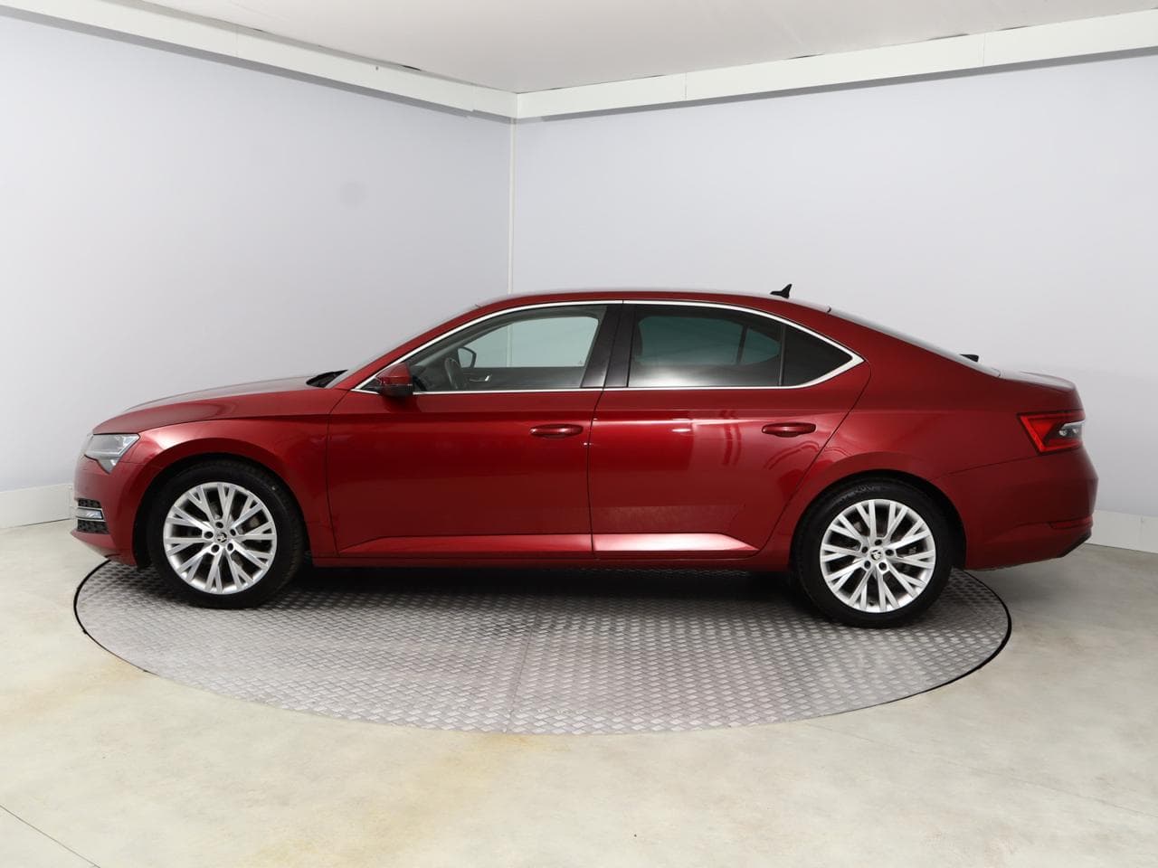 2021 Škoda SUPERB - 4