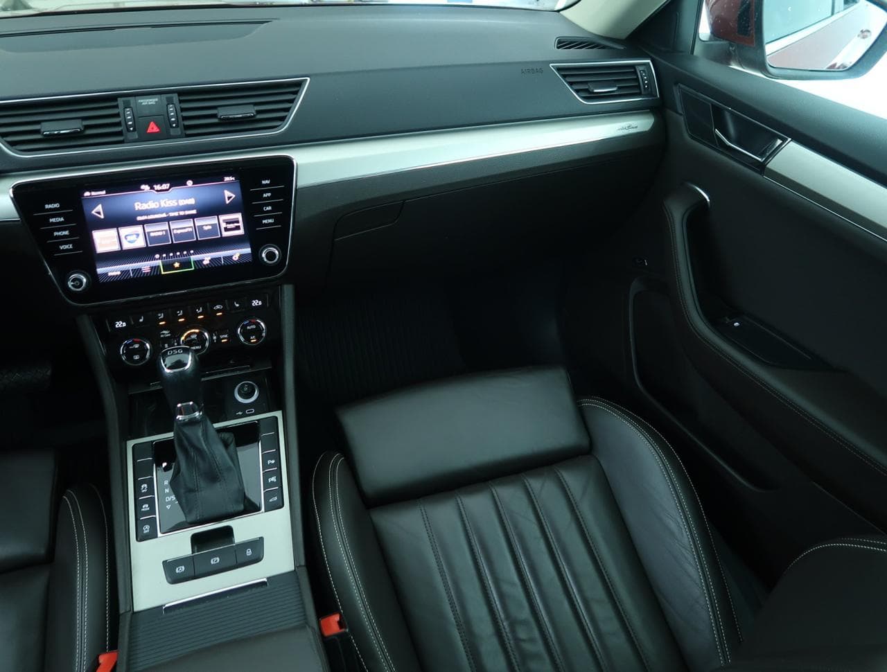 2021 Škoda SUPERB - 11