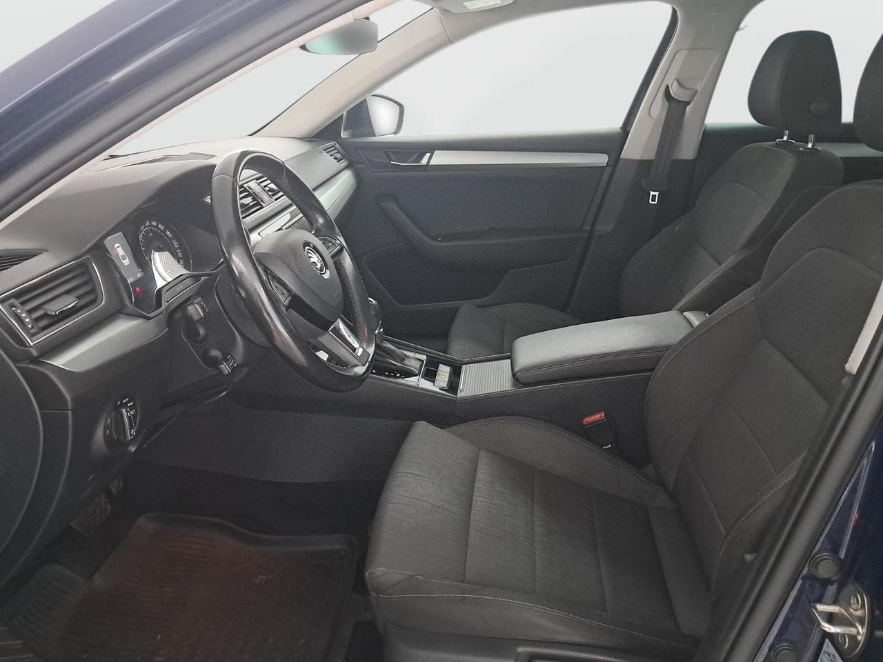 2016 Škoda SUPERB - 16