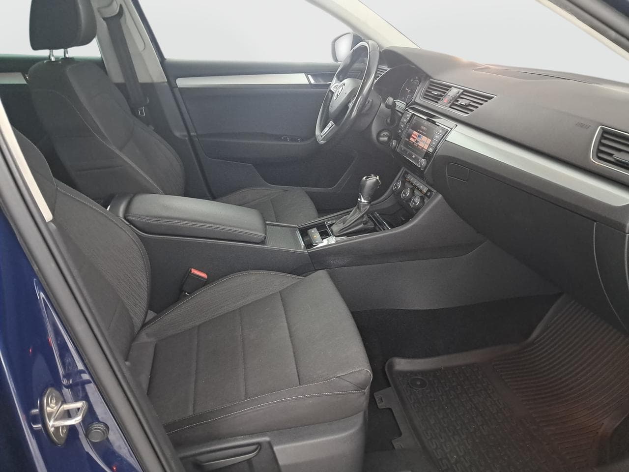2016 Škoda SUPERB - 12