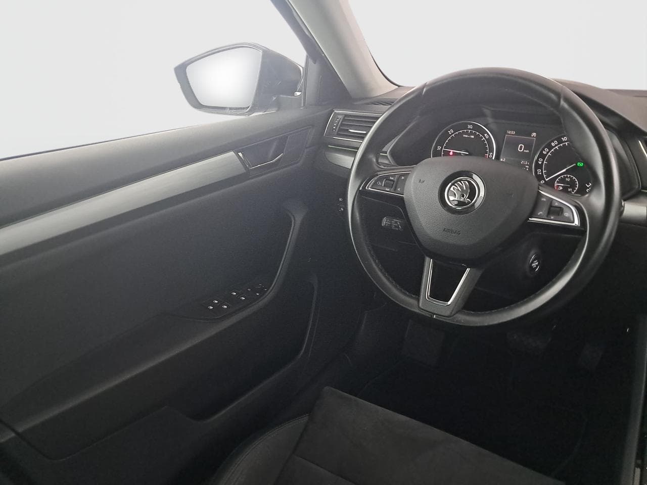 2016 Škoda SUPERB - 9