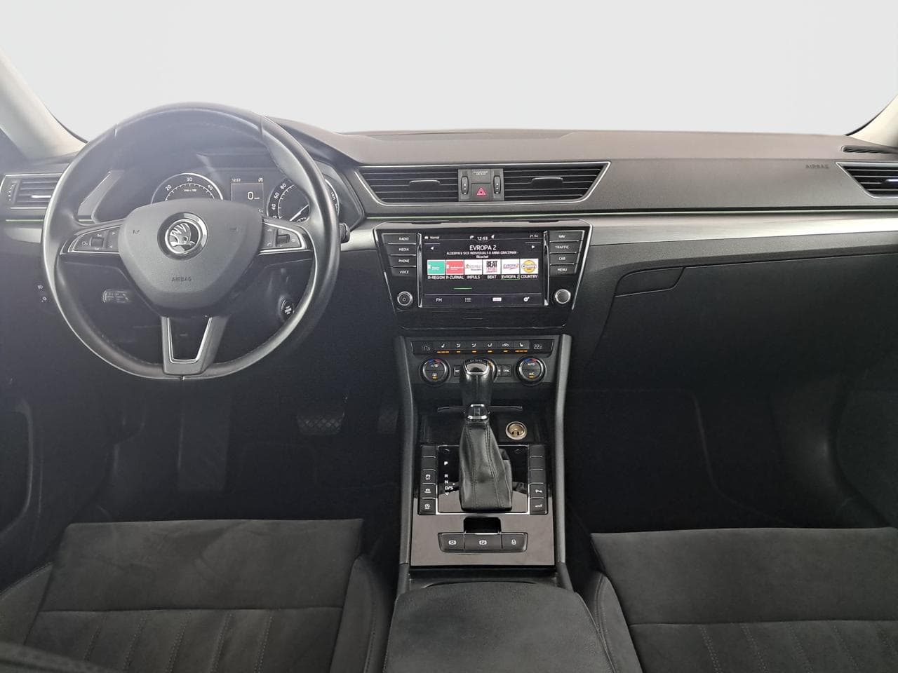 2016 Škoda SUPERB - 10