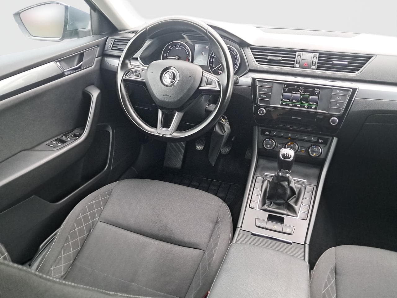 2017 Škoda SUPERB - 10