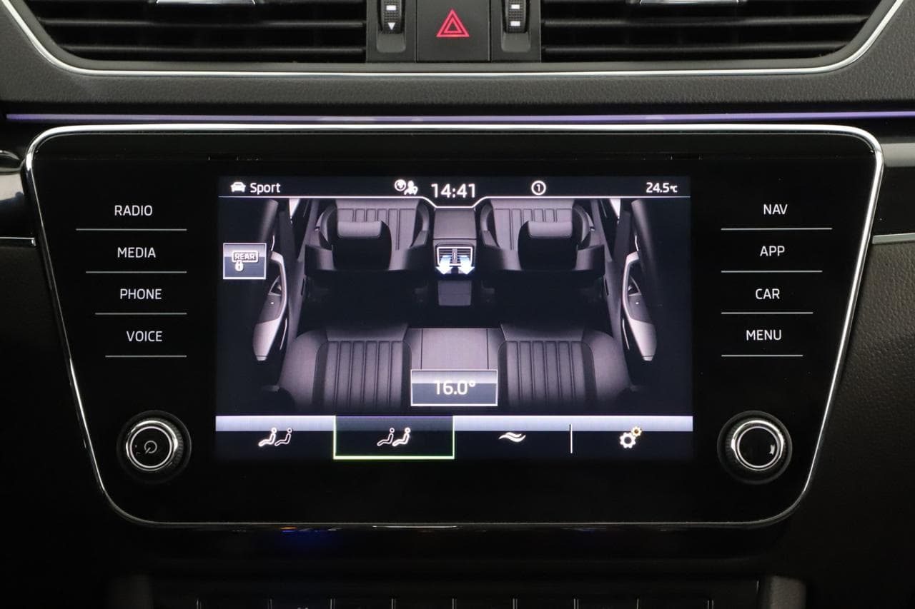 2021 Škoda SUPERB - 20