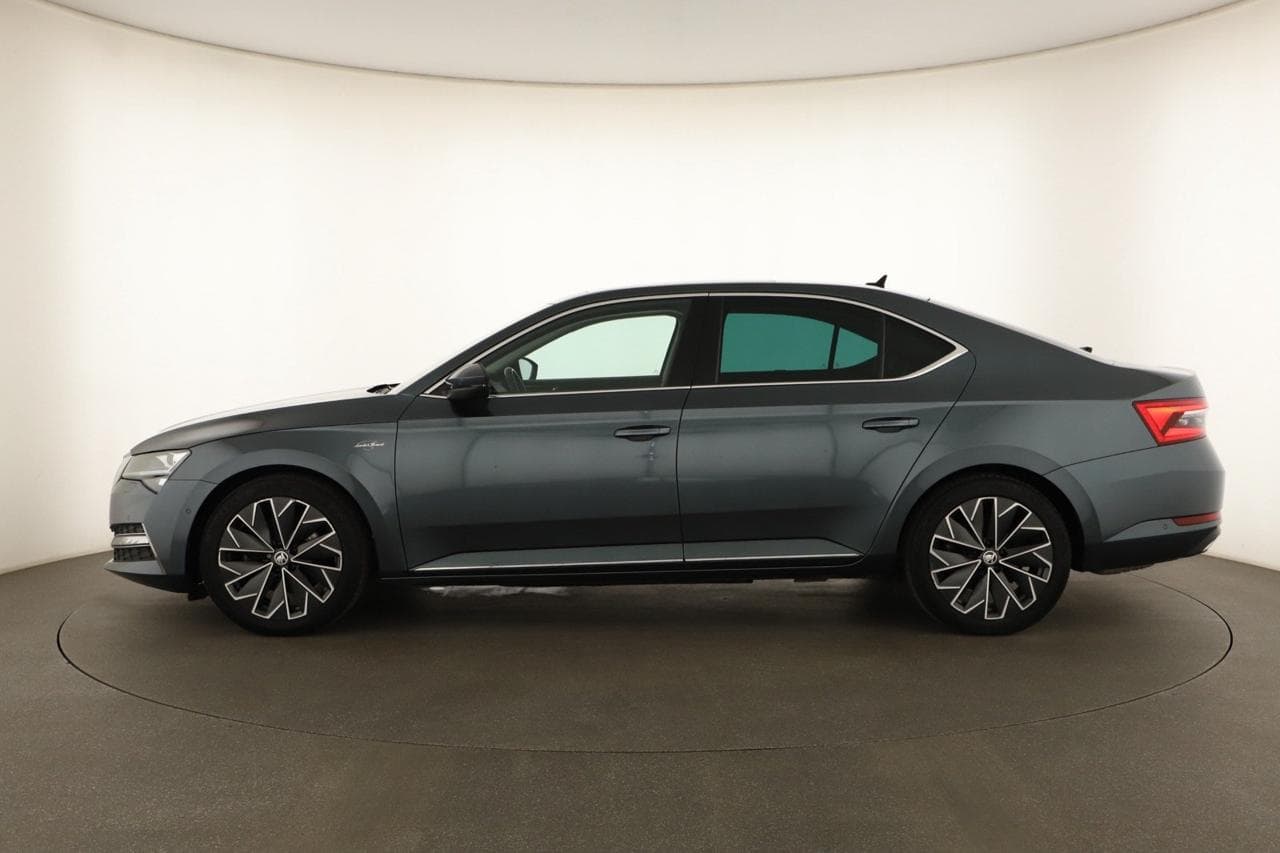 2021 Škoda SUPERB - 4