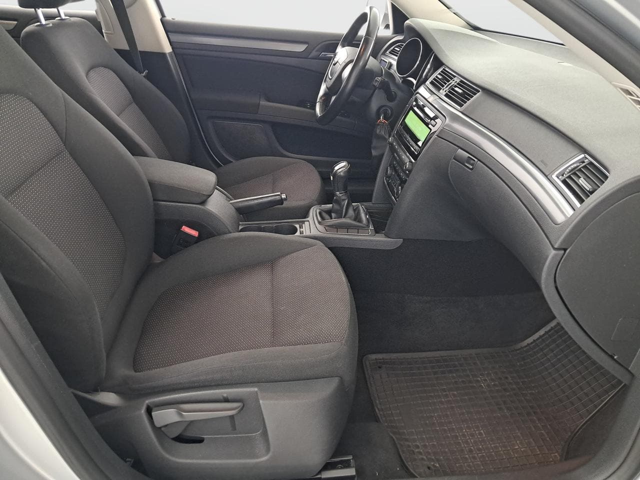 2012 Škoda SUPERB - 12