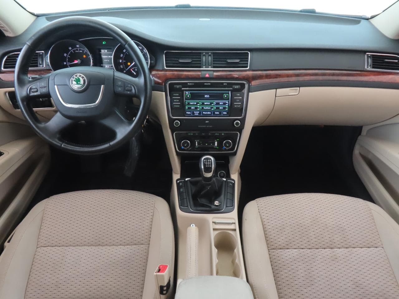 2012 Škoda SUPERB - 10