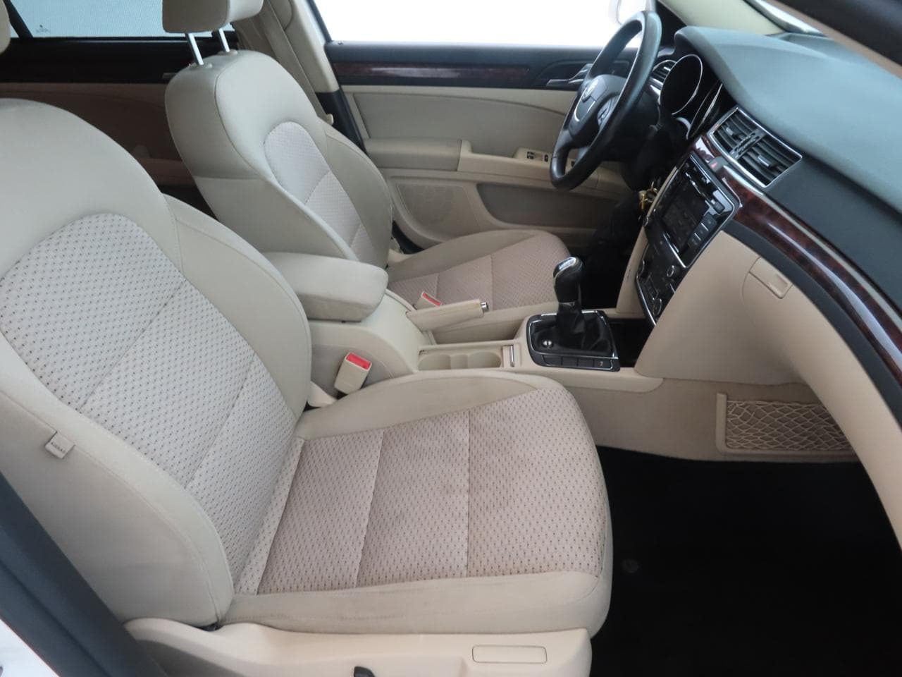 2012 Škoda SUPERB - 12